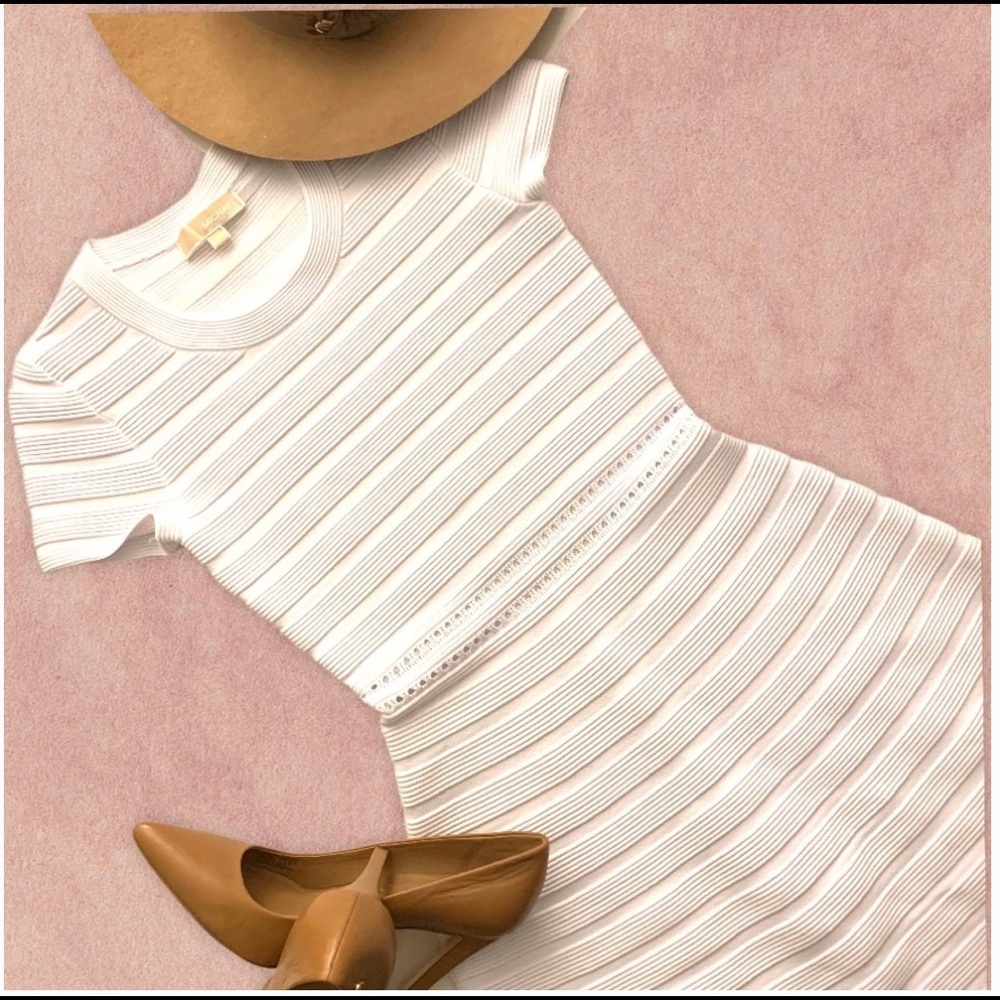 Michael Kors White ribbed crew neck dress